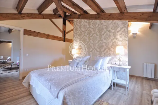 Casa señorial reformada en Llinars del Vallés — 40