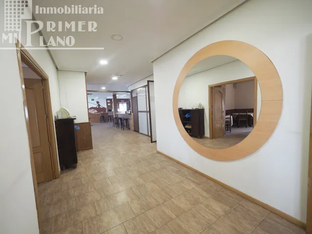 COMPLEJO HOSTELERO EN VENTA, EN LA SOLANA — 24