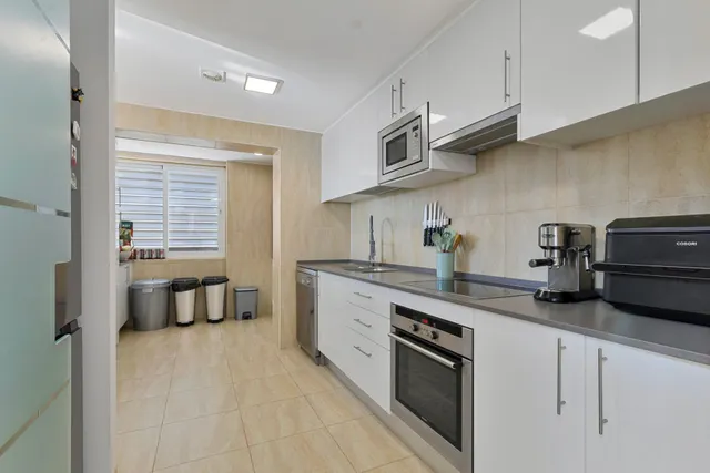 Exclusivo ático tríplex ESQUINA en la codiciada zona de La Cala cerca al golf y playa — 25