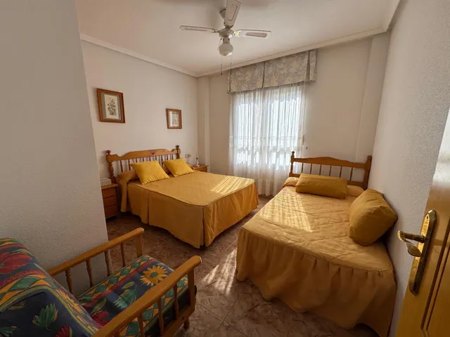 ¡vive en el centro de Torrevieja, a un paso del mar! — 12