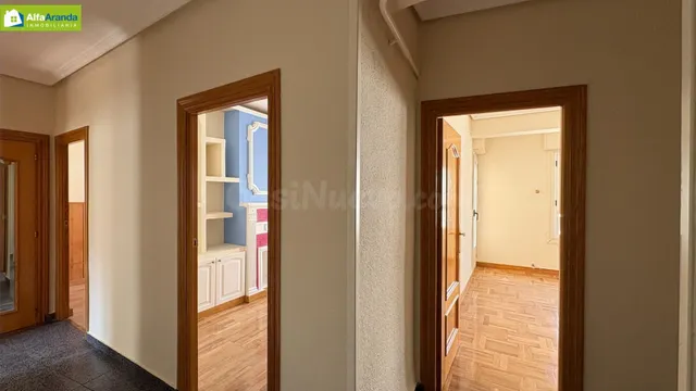 PISO EN VENTA 3 DORMITORIOS Y ASCENSOR - foto 4