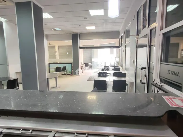 SE VENDE LOCAL CON CAFETERIA-BAR MONTADO CON LICENCIA EN BUENA ZONA DE NOVELDA — 11