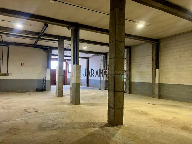 VENTA DE LOCAL COMERCIAL EN PEÑUELAS - foto 4