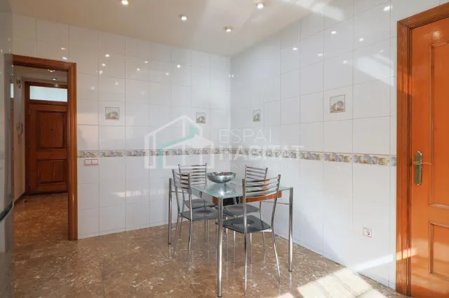 Casa a cuatro vientos en premia de dalt — 25