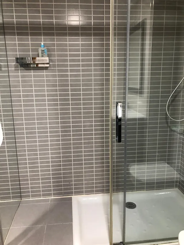 Amplio Piso en el Centro de Ponferrada - Ideal para Familias — 24