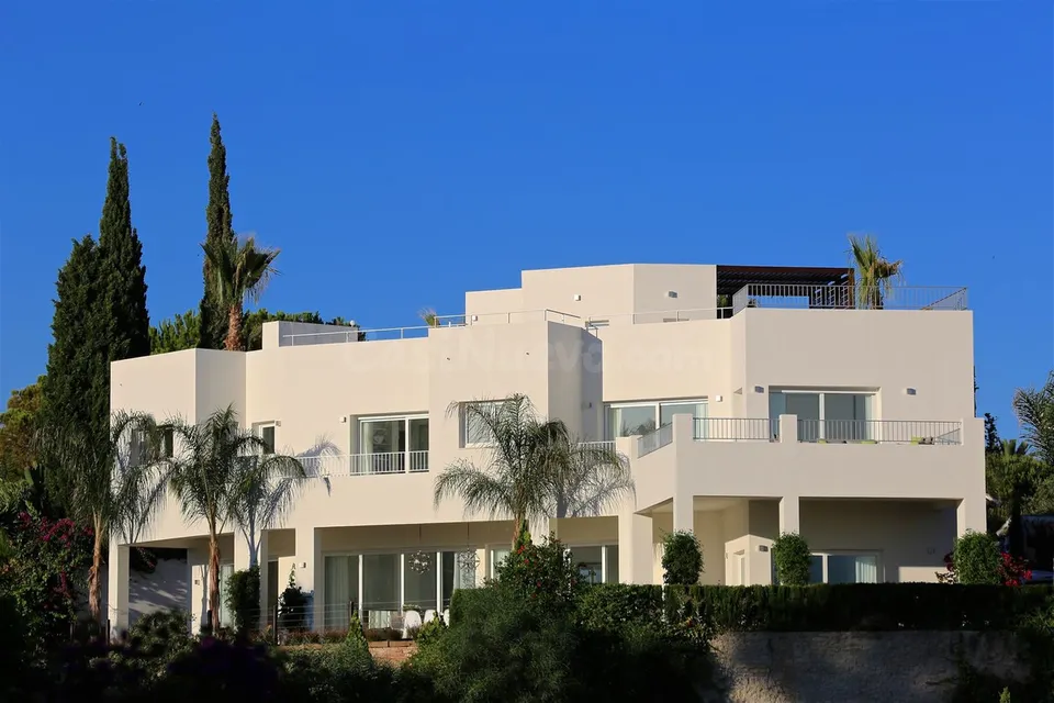 Chalet 4 habitaciones 342m² en venta - Marbella
