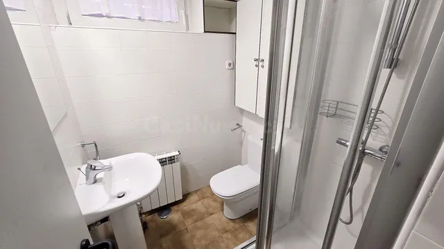 ¡EN ALQUILER PARA ESTUDIANTES! habitaciones EN EXCLUSIVO CHALET EN VILLANUEVA DE LA CAÑADA — 35