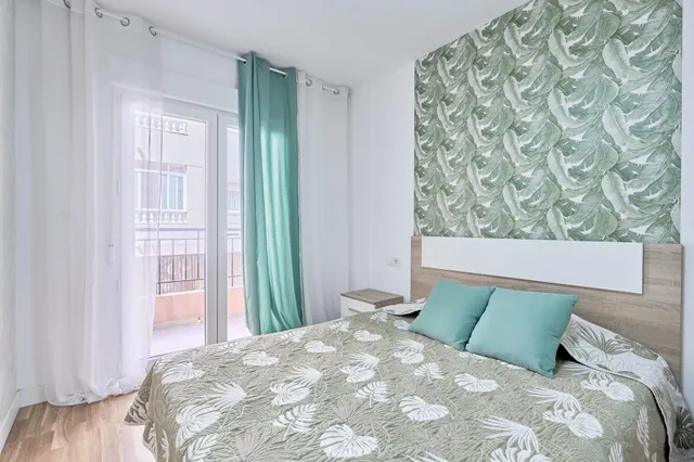 Reformada vivienda de 1 habitación con piscina — 23