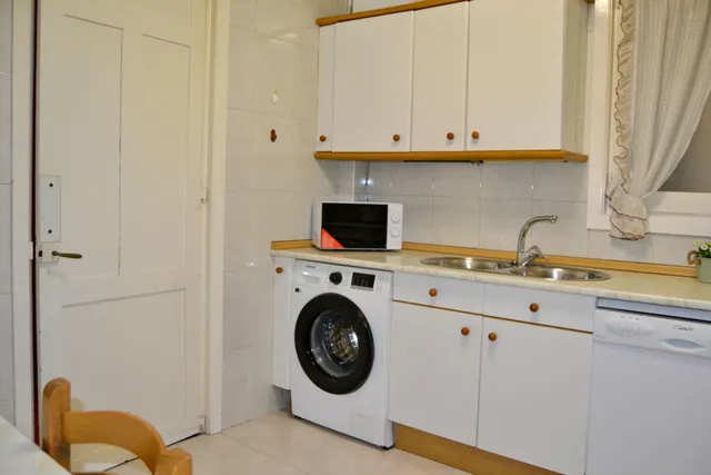 AMPLIA VIVIENDA EN EL CORAZON DE PAMPLONA — 26