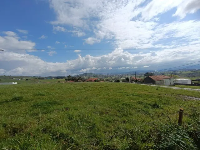 2 FINCAS URBANAS DE 2.000 M2 CADA UNA EN UN ENTORNO PRIVILEG