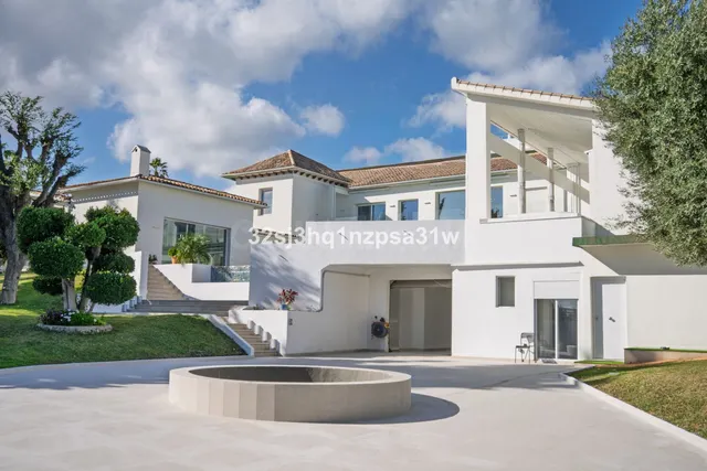 Chalet 6 habitaciones 933m² en venta - Marbella — 3