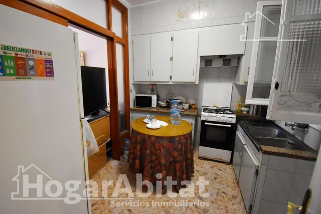 ¡centro Vila-real! esquinero y luminoso con balcón — 6