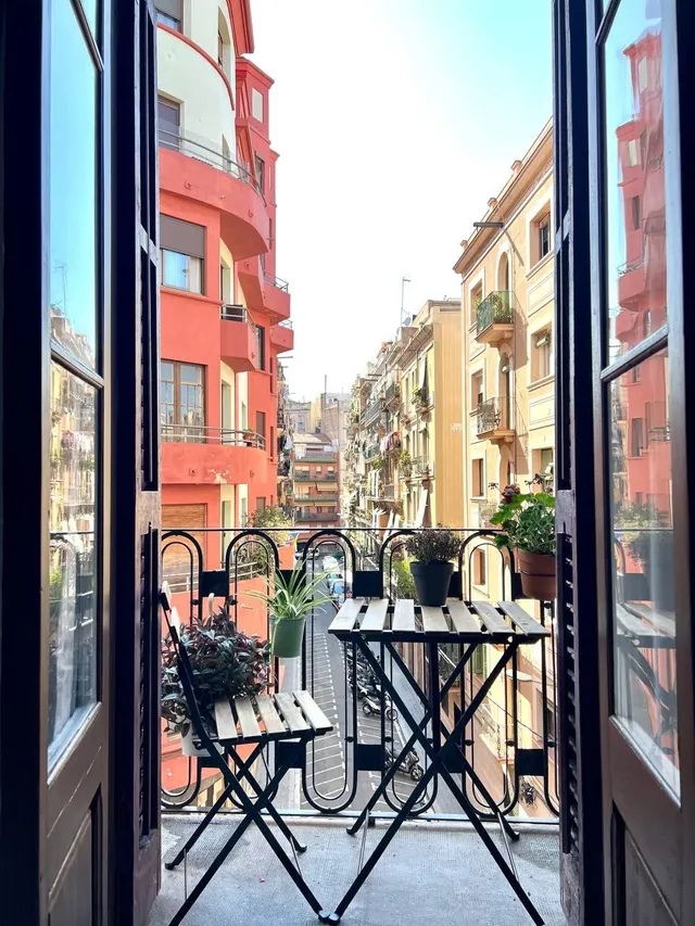 Poble Sec . Impecable restauración — 14