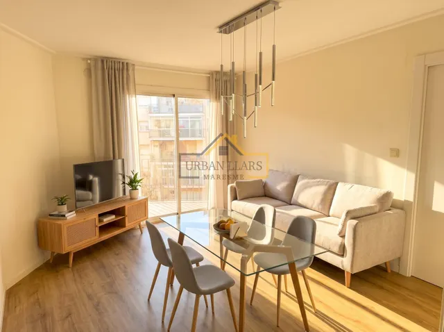 Piso de 4 habitaciones en Peramas.