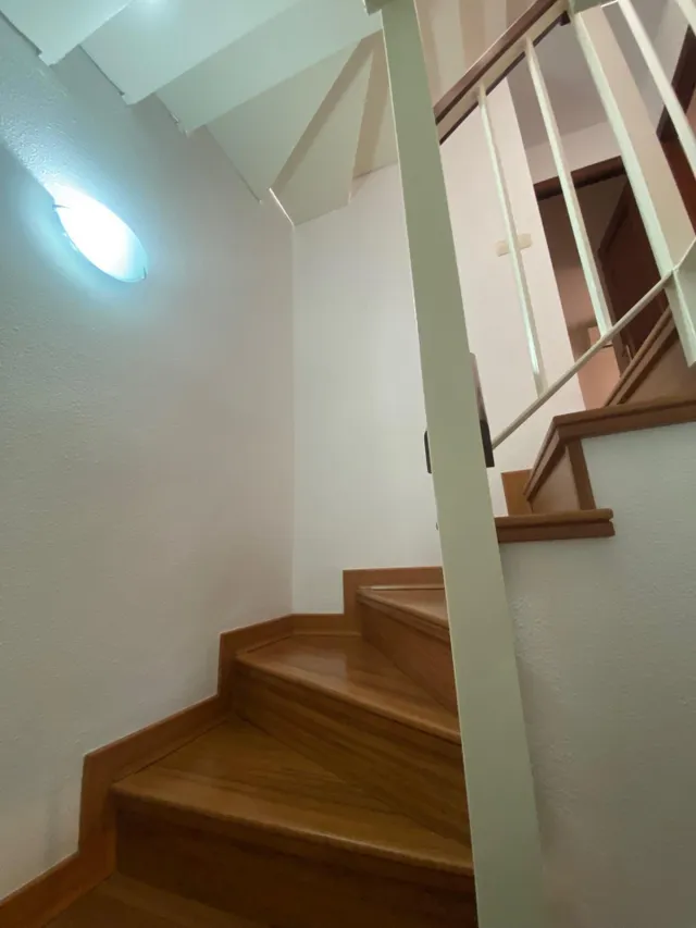 Tomares. bonito triplex amueblado junto al ayuntamiento — 18