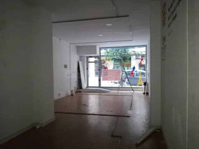 MAGNIFICO LOCAL CON DOS NEGOCIOS — 4