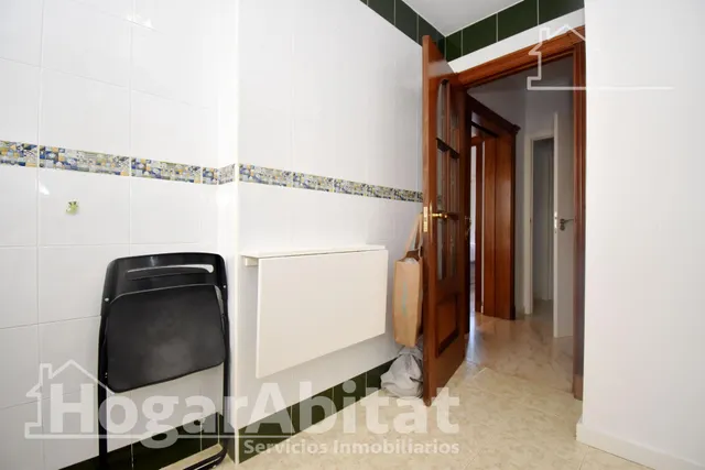 Atractivo chalet amplio con piscina privada, garaje y terraza, todo amueblado y cerca de la playa. — 41