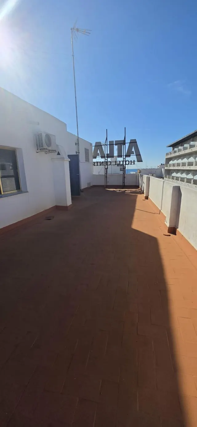 Hotel central Torrevieja — oportunidad de inversión hotelera en el centro de la ciudad — 3