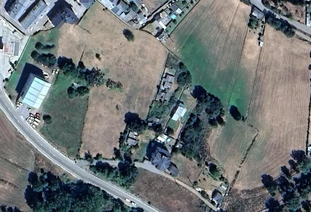 ¡OPORTUNIDAD ÚNICA EN VEGA DE ESPINAREDA! - foto 2