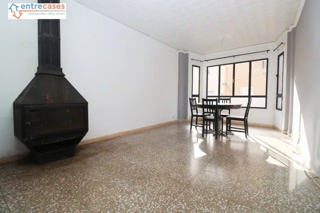 CASA INDEPENDIENTE CENTRO QUART DE LES VALLS — 24