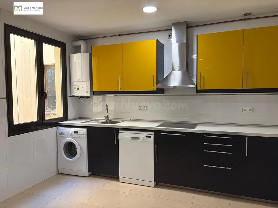 APARTAMENTO AL LADO DE SANTO DOMINGO