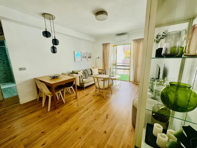 ¡¡¡¡¡ ATENCIÓN INVERSORES!!!!  PISO DE 4 habitaciones CON LICENCIA TURÍSTICA CON ALTA RENTABILIDAD — 13
