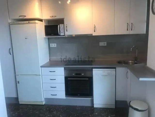 EN VENTA APARTAMENTO PREMIA DE MAR, FRENTE AL MAR — 7