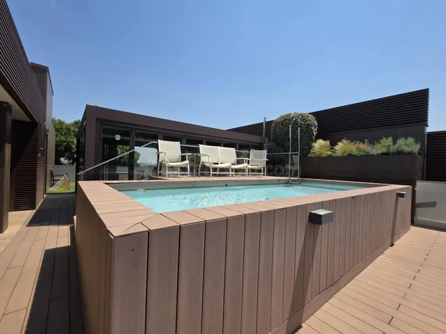 Espectacular ATICO DÚPLEX DE DISEÑO con piscina y GRAN TERRA - foto 3