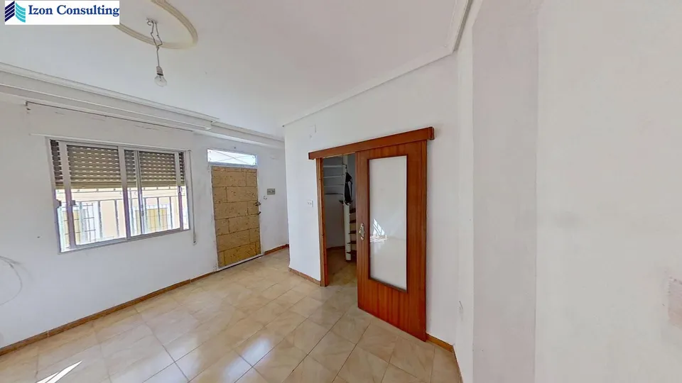 CASA DE 3 habitaciones EN LIÉTOR