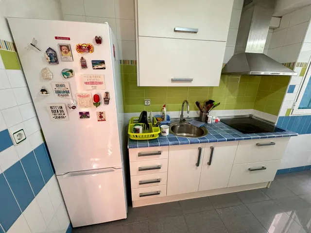 Piso de 3 dormitorios en Altamira, en pleno centro de Almería — 31
