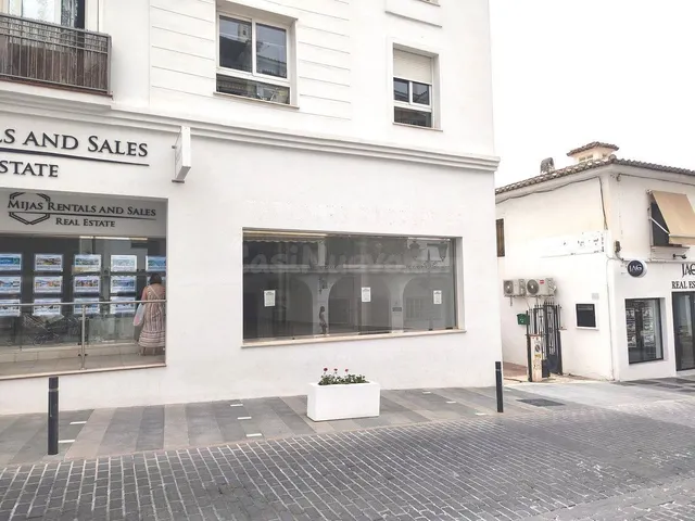 Local comercial 95m² en venta - Mijas Pueblo