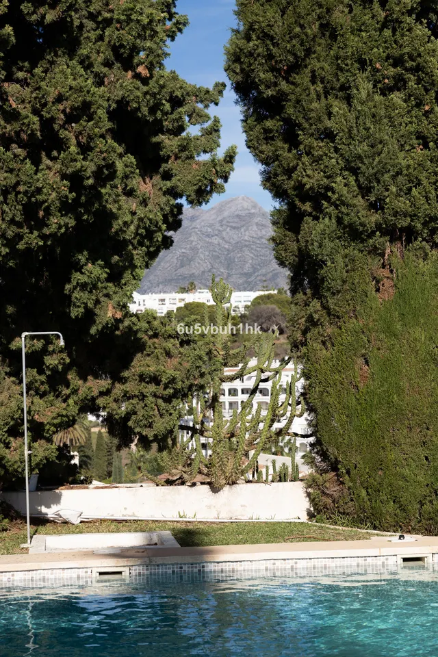 Chalet 3 habitaciones 313m² en venta - Centro — 28