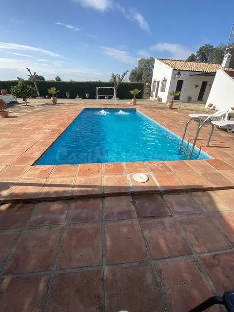 ZONA LA GORGOJA - Parcela de terreno de 2.250 m2 con casa de - foto 2