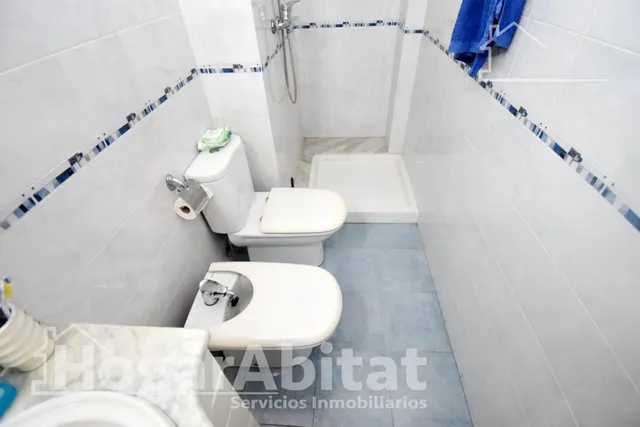 Gran amplitud, excelente luminosidad y precio atractivo en este piso con garaje — 26