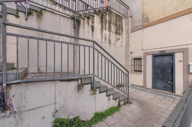 Se vende Espectacular piso con licencia turística a 7 min del Casco Viejo — 32
