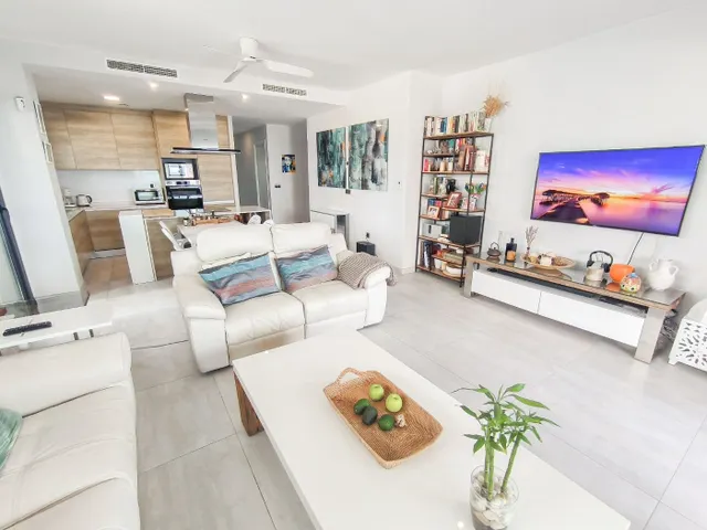 Increible piso de lujo en moderna residencial Sunset Waves. — 12