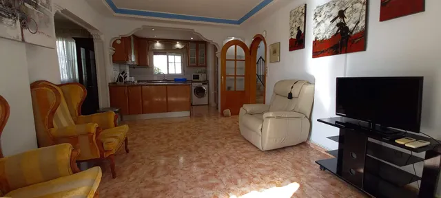 SE ALQUILA CHALET POR LARGO TIEMPO DE 3 DORMITORIOS Y 2 BAÑOS EN VILLA MARTIN (ORIHUELA COSTA) — 47