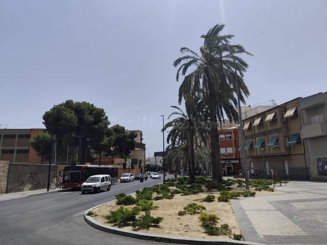 EDIFICIO PARA 10 ESTUDIOS MAS ATICO CERCA DE PLAZA DE TOROS, - foto 4
