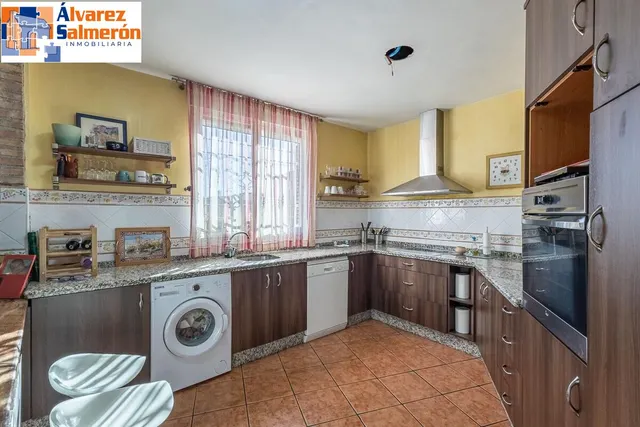 Chalet en los Chopos, Las Gabias — 10