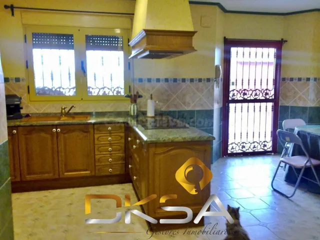 A la venta amplio chalet en Senda de los Pescadores, Vila-re - foto 5