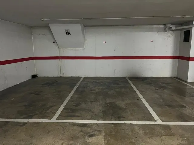 Venta plaza de garaje grupo San José Obrero Castellón — 8