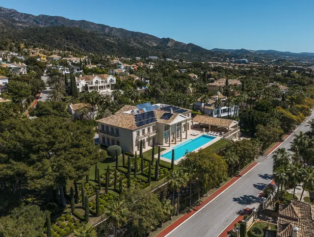 Chalet 7 habitaciones 2000m² en venta - Marbella - foto 4