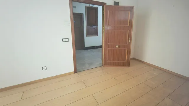 Urbis te ofrece un local comercial en venta  en el centro de Salamanca — 3