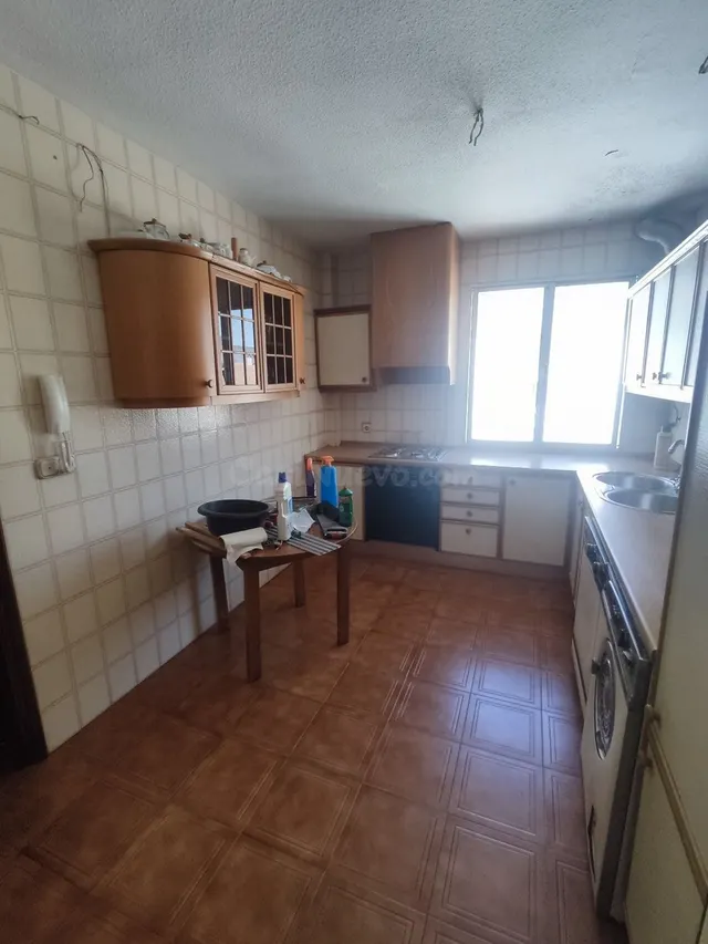 Amplio piso en el centro de Cabra - foto 3