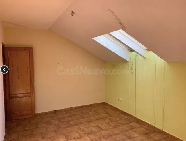EDIFICIO EN VENTA EN MIRAFLORES DE LA SIERRA — 3