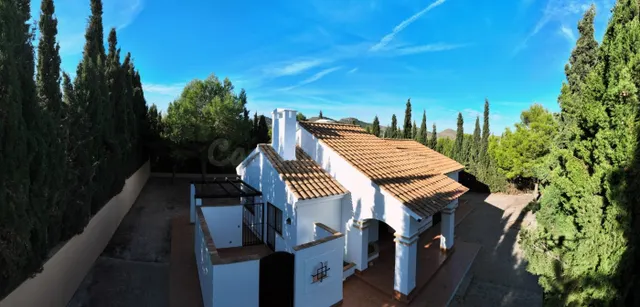 MARAVILLOSA VILLA EN ESTILO MEDITERRANEO DE 3 DORMITORIOS CO - foto 2