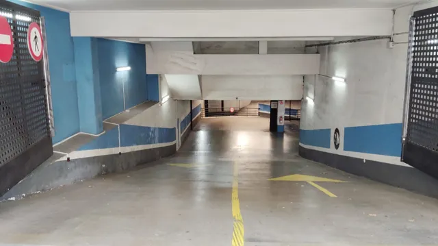 Parking 10m² en alquiler - Eixample — 2