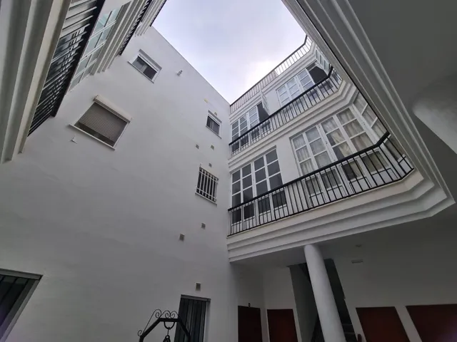 BONITO Y ALEGRE PISO EN EL CORAZON DE LA VIÑA. — 21