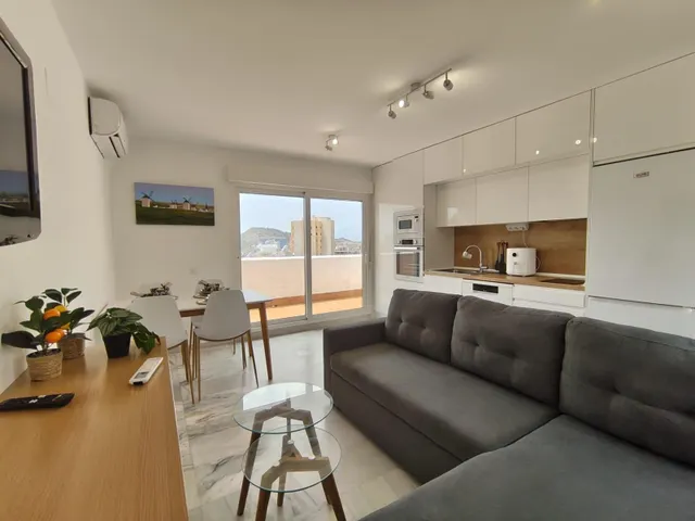 Apartamento reformado em la zona de la Cala de Benidorm — 10