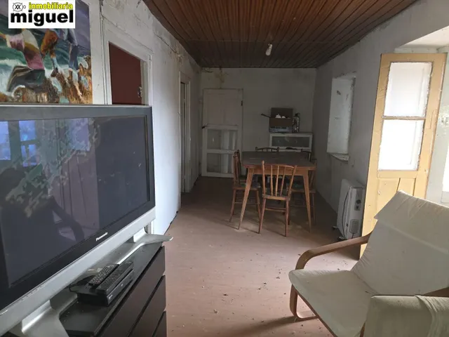 Se vende gran casa de piedra con cuadra anexa en Herrerías — 10